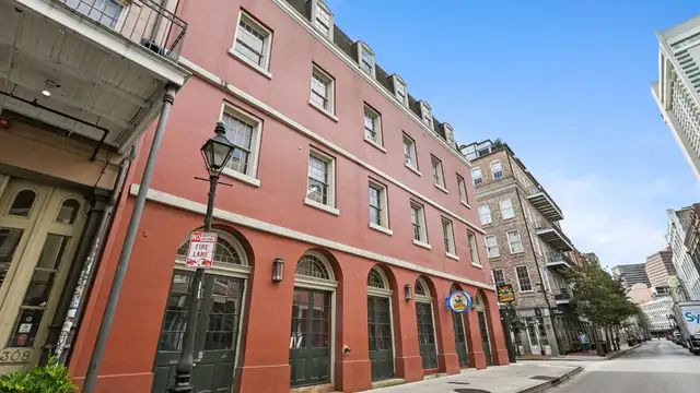 300 Decatur Street